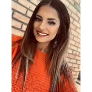 Meet your Posher, Hannah